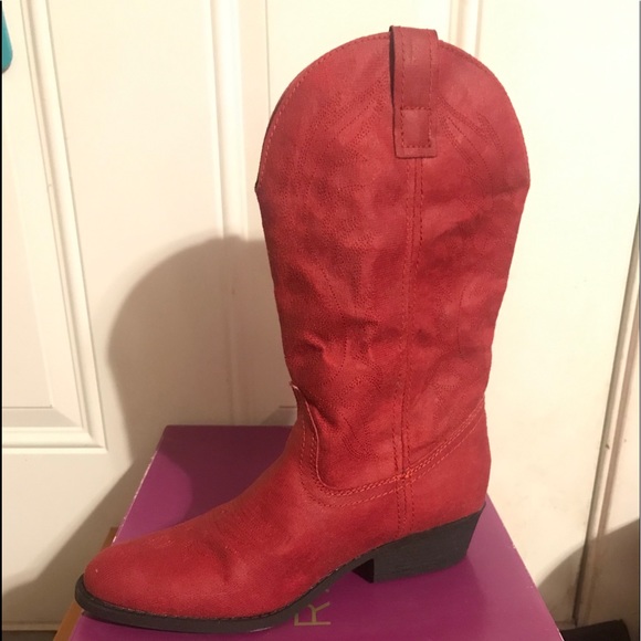 Boots - Picture 1 of 2